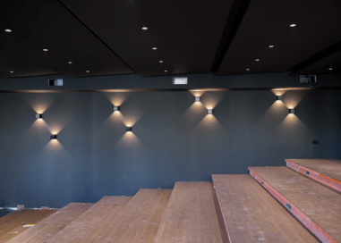 Die schrittweise Umgestaltung des modernsten Auditoriums in Suceava