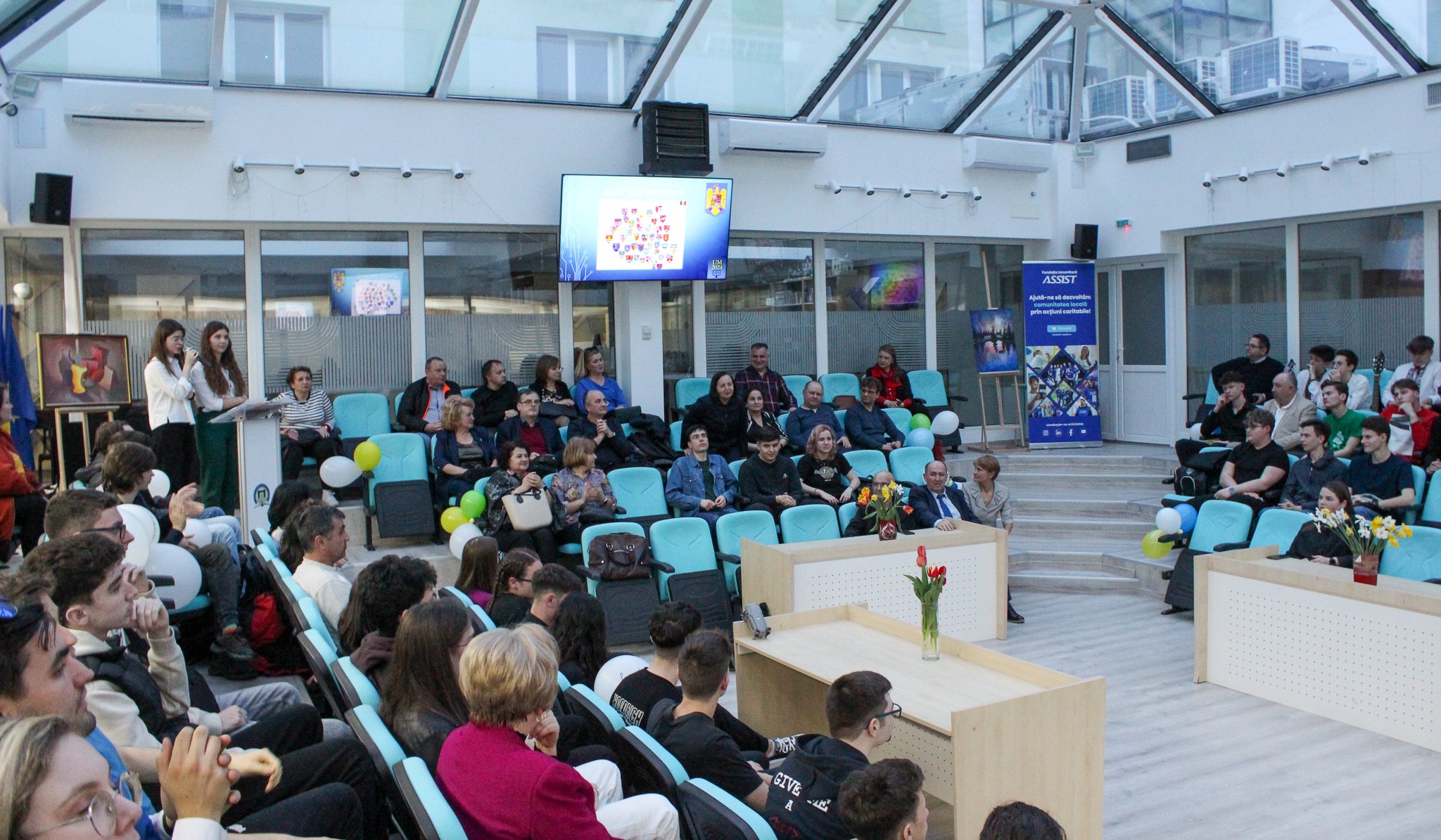 Fundatia_Umanitara_ASSIST_a_sponsorizat_doua_competitii_scolare_desfasurate_in_Suceava