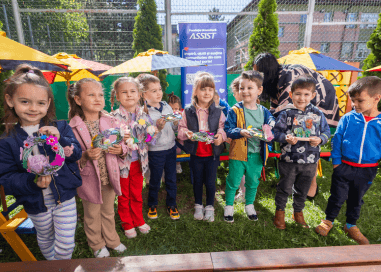 Mobilier nou pentru activități în aer liber la Grădinița „1-2-3”