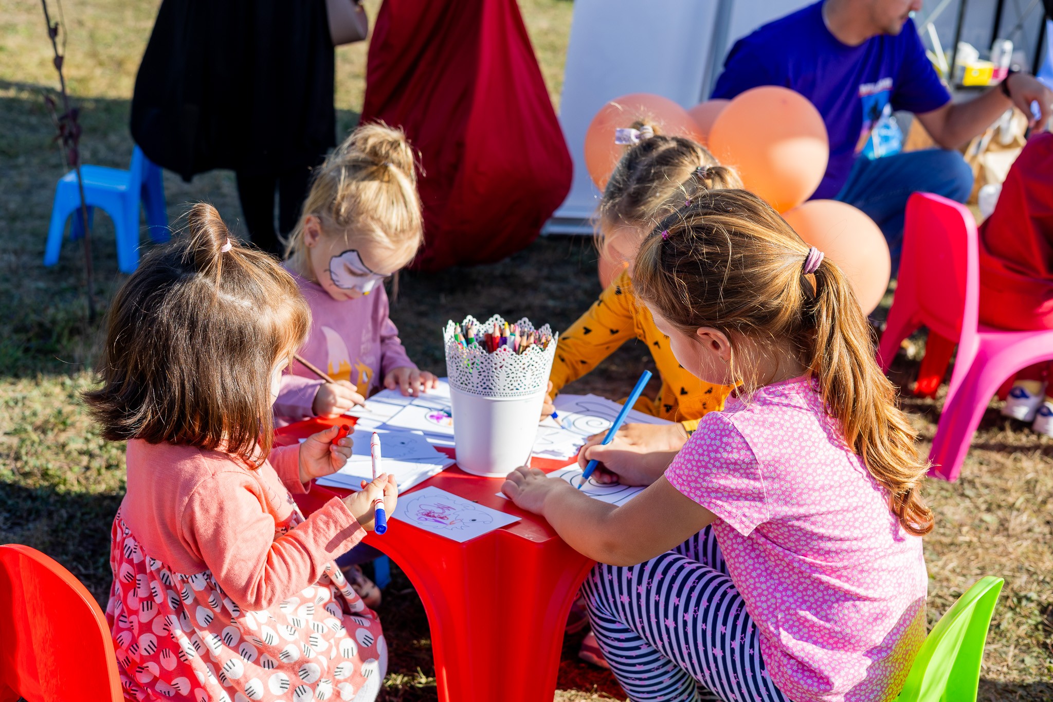 Children at the creation workshop
