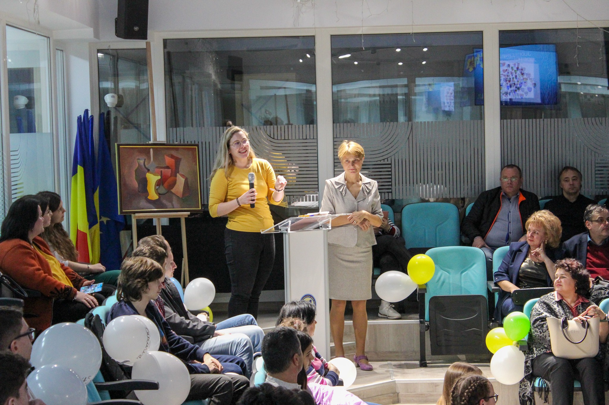 Fundatia_Umanitara_ASSIST_a_sponsorizat_doua_competitii_scolare_desfasurate_in_Suceava