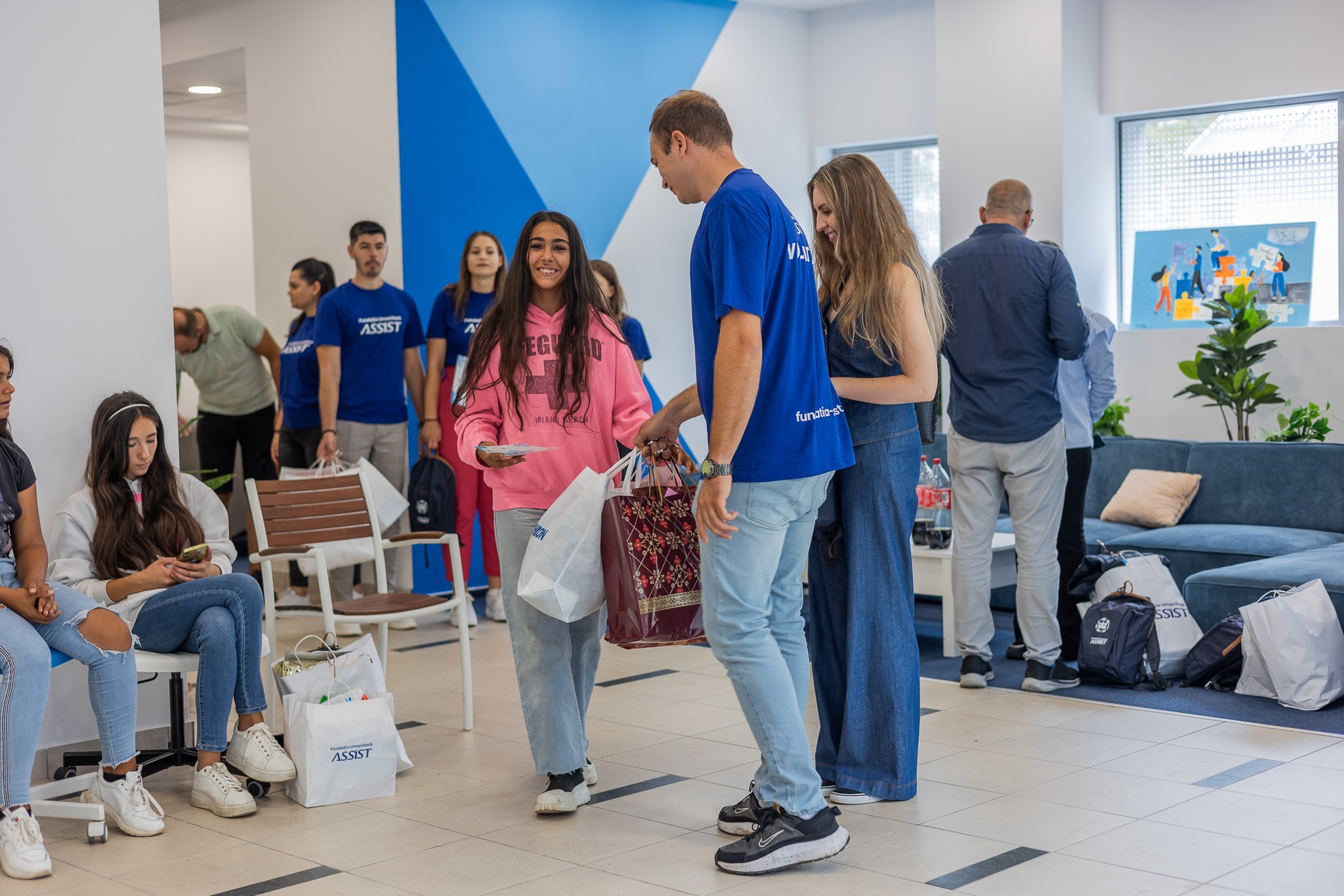 Childre  from Țâmpoceni hamlet visiting ASSIST Software