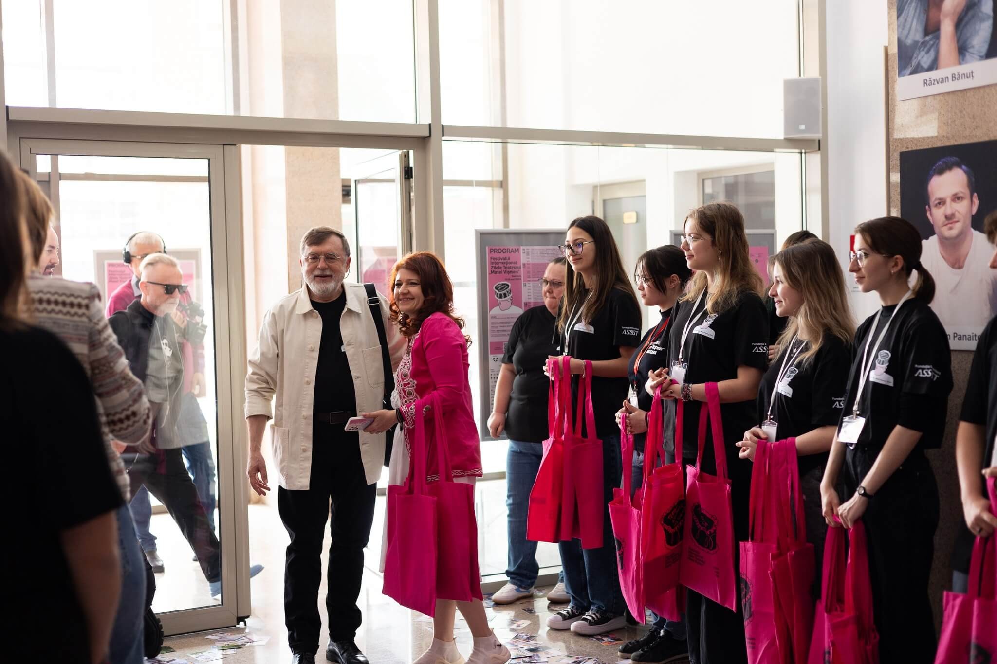 Festivalul_International_Zilele_Teatrului_Matei_Visniec_O_experienta_culturala_memorabila_cu_sprijinul_Fundatiei_Umanitare_ASSIST
