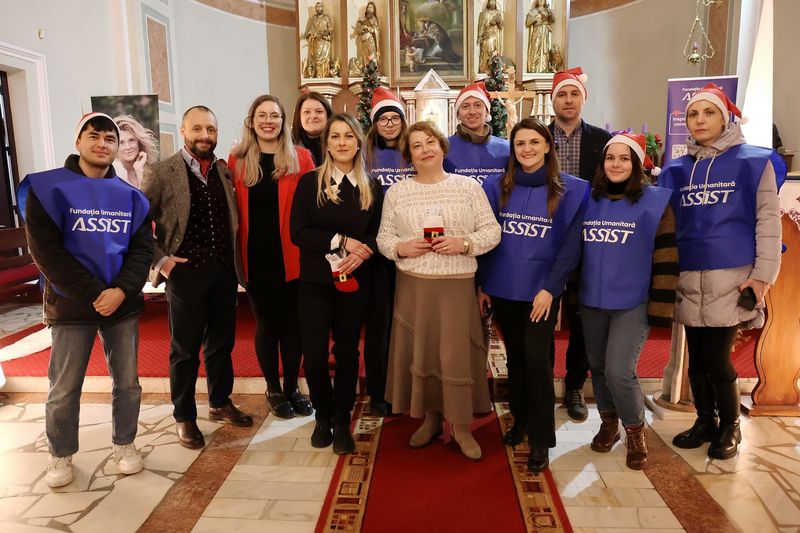 Strangere_de_fonduri_pentru_renovarea_salii_de_spectacole_de_la_Colegiul_de_Arta_Ciprian_Porumbescu_Suceava_Fundatia_Umanitara_ASSIST