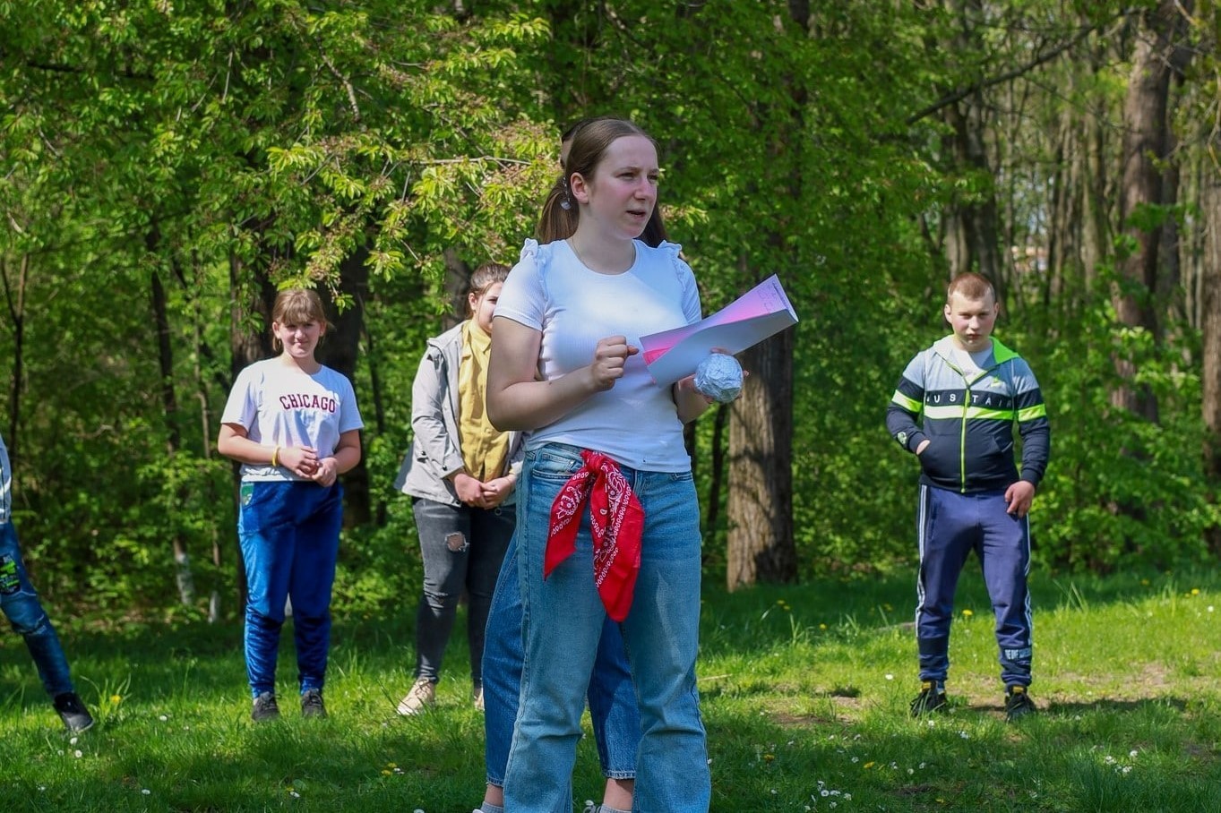 Vanatoare_de_comori_pentru_elevii_de_la_Scoala_Gimnaziala_Bainet_Fundatia_Umanitara_ASSIST