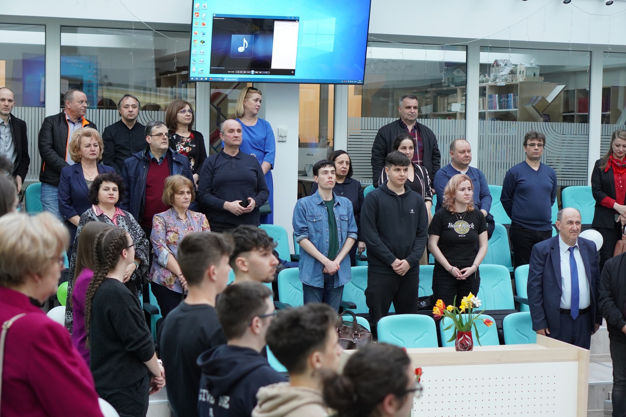 Fundatia_Umanitara_ASSIST_a_sponsorizat_doua_competitii_scolare_desfasurate_in_Suceava