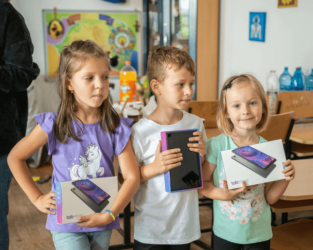 We equipped the robotics laboratory at Ipotești School! - Fundatia Umanitara ASSIST - Suceava