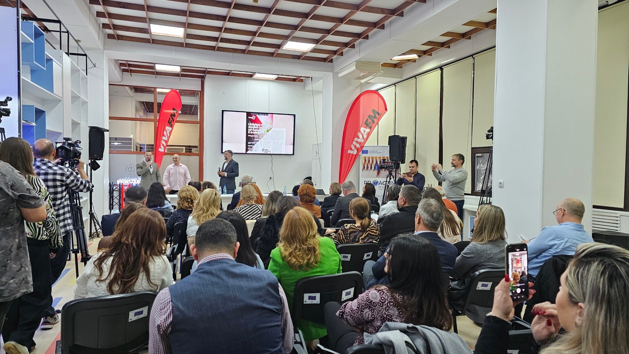 revista viva Fundatia Umanitara ASSIST