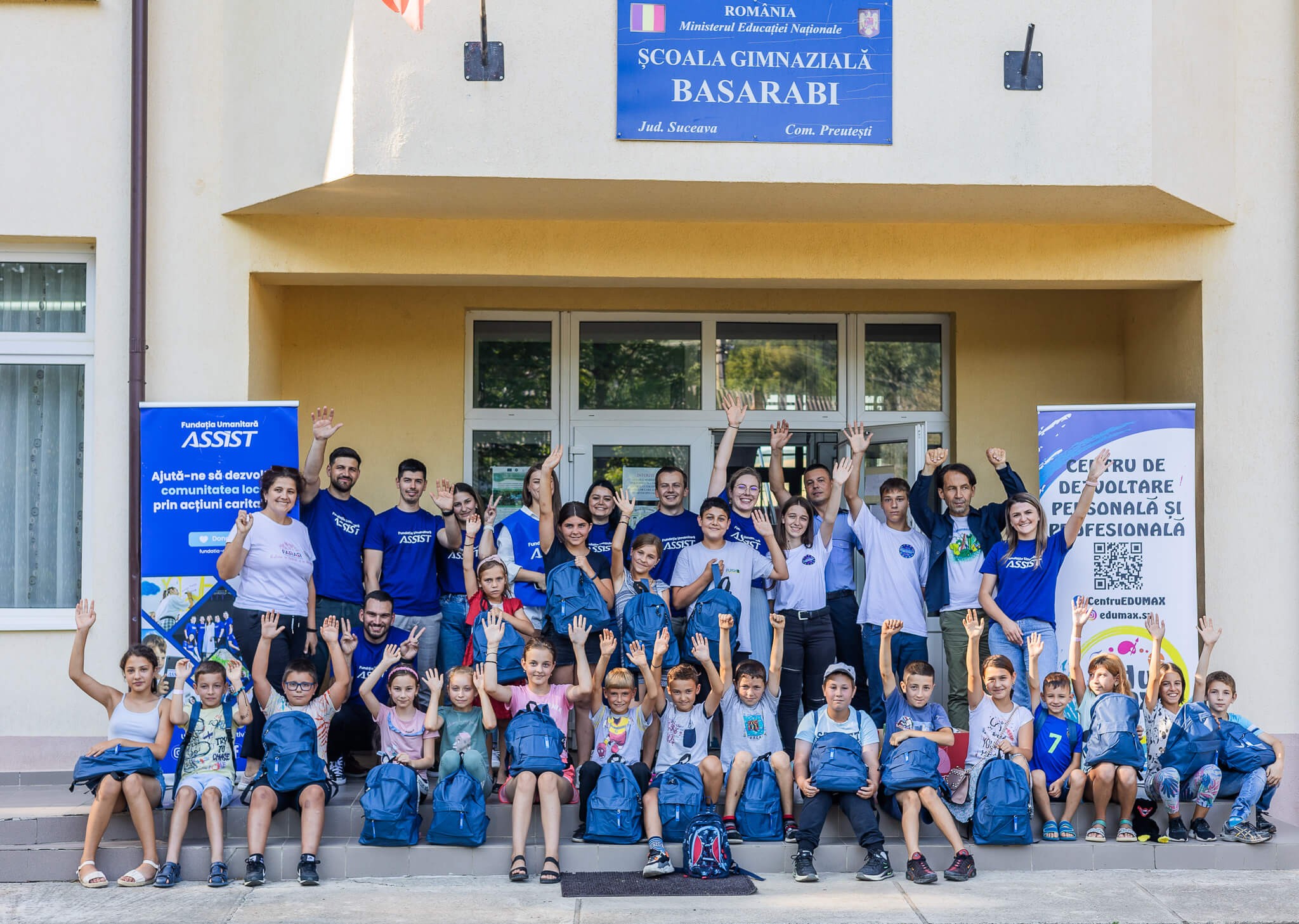 Fundatia_Umaniatara_ASSIST_donatii_ghiozdane