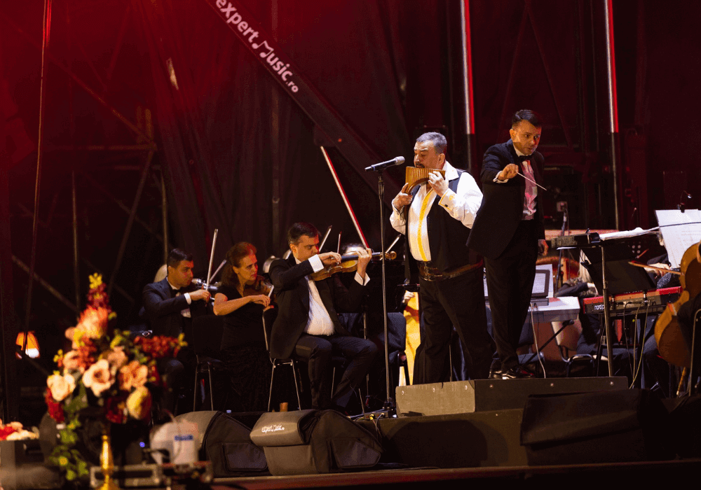 Premiu de Excelență în Educație, oferit de Fundația Umanitară ASSIST pe scena Simfoniilor de Toamnă - Fundatia Umanitara ASSIST - Suceava