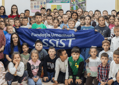 Sănătate cu zâmbetul pe buze: peste 350 de elevi din Pârteștii de Jos au participat la Caravana „Sănătate în Mișcare” 